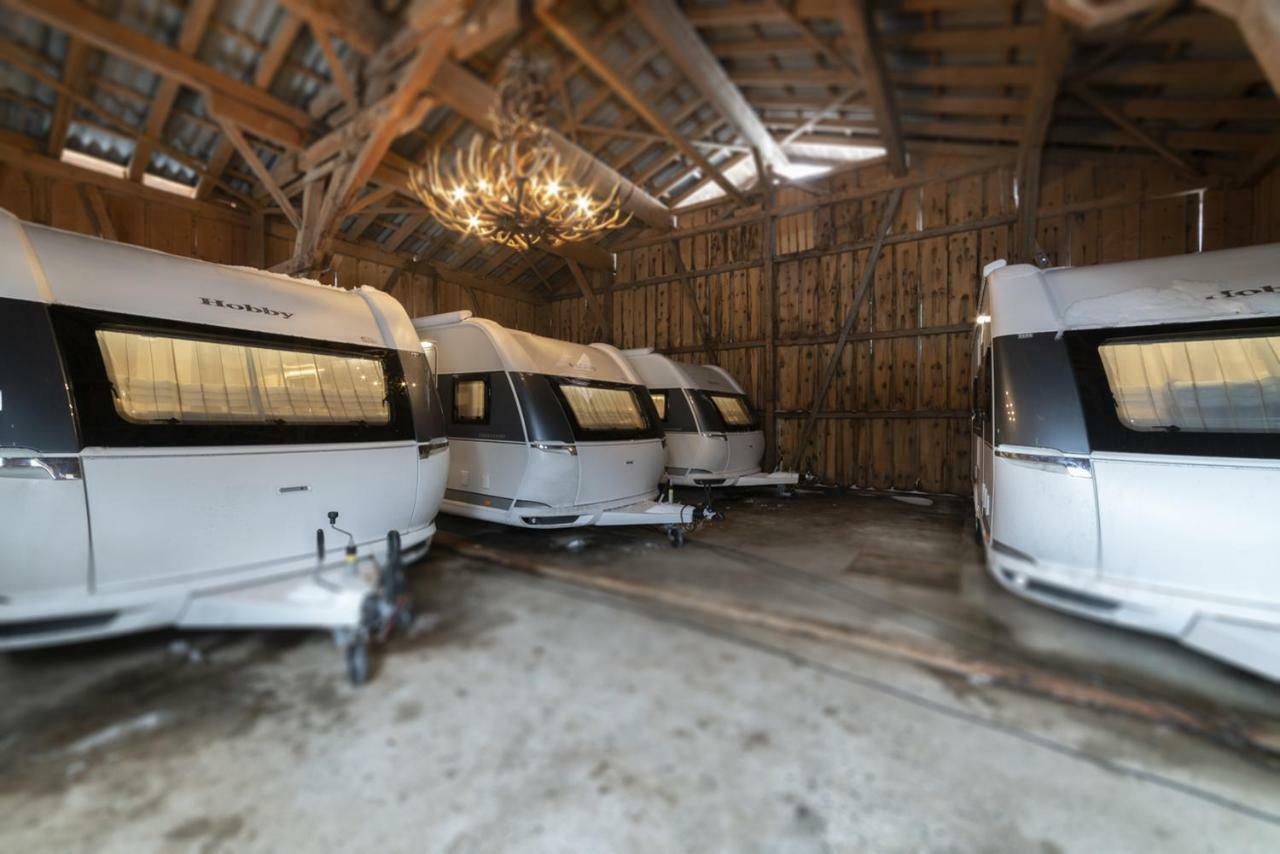 Bergwelt-M - Scheunencamping Schröcken エクステリア 写真